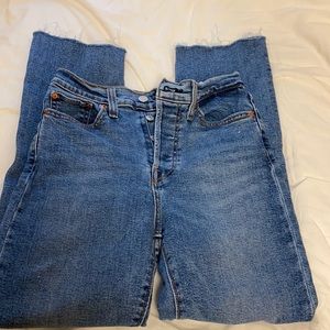 Levis wedgie straight